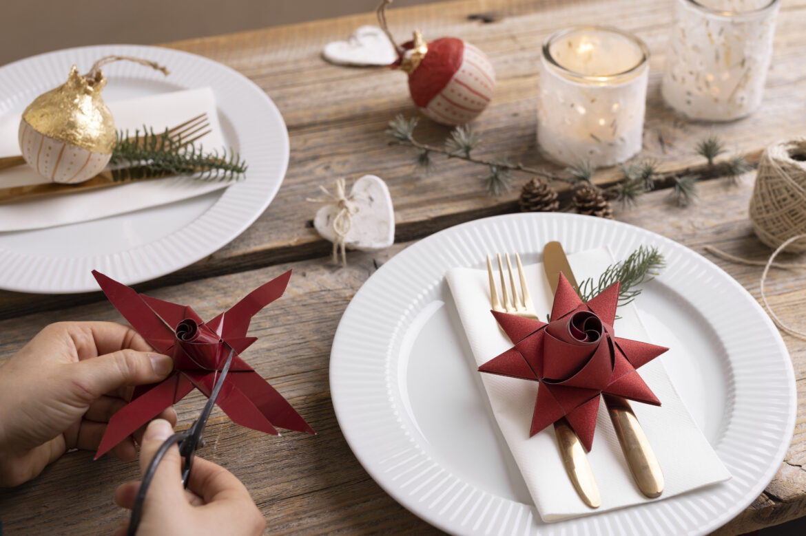 Kreative tips til et festligt dækket julebord